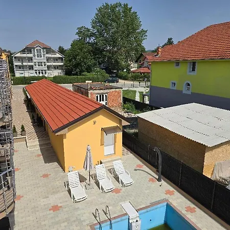 Prenociste Jezerske Zvezde